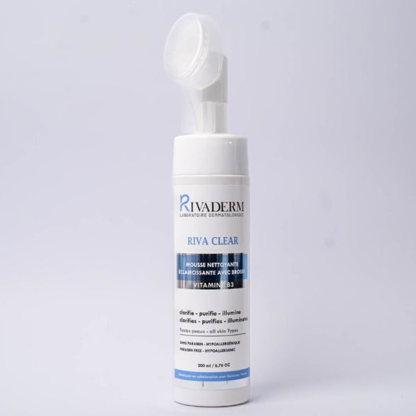 RIVADERM RIVA CLEAR MOUSSE NETTOYANTE ECLAIRCISSANTE 200ML